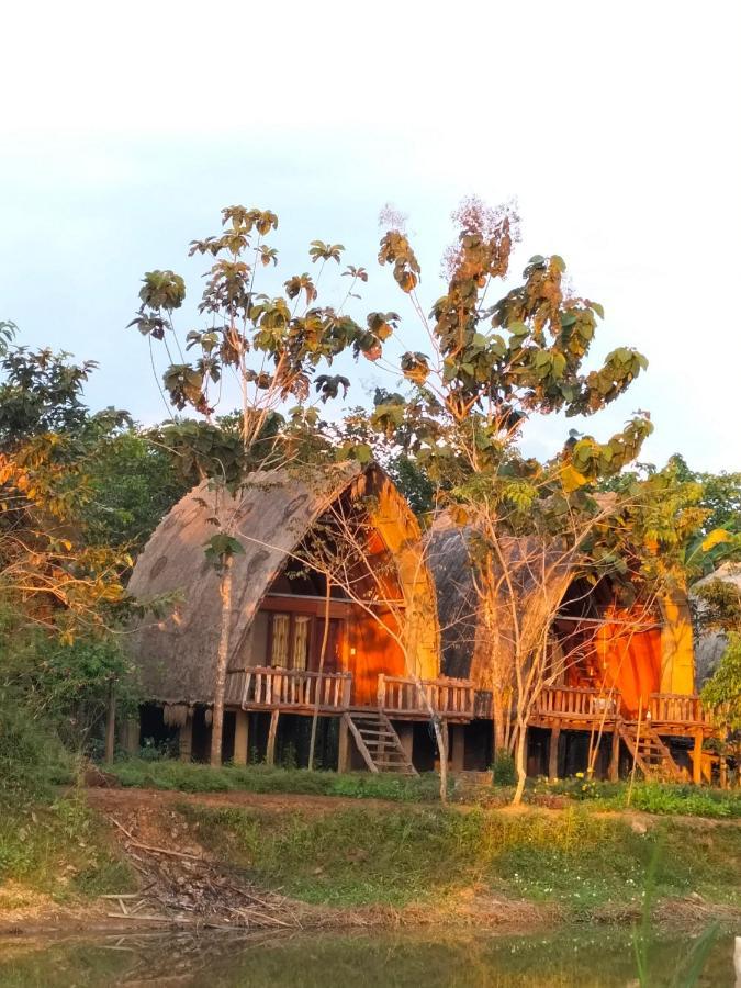 Rice Straw Green Lodge- Resort Quan Tom Екстериор снимка