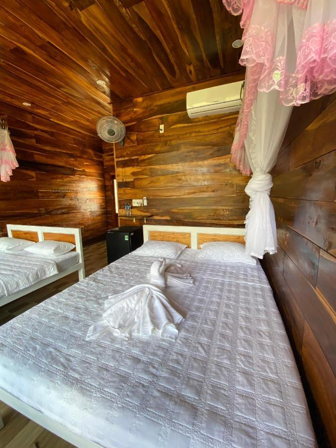 Rice Straw Green Lodge- Resort Quan Tom Екстериор снимка