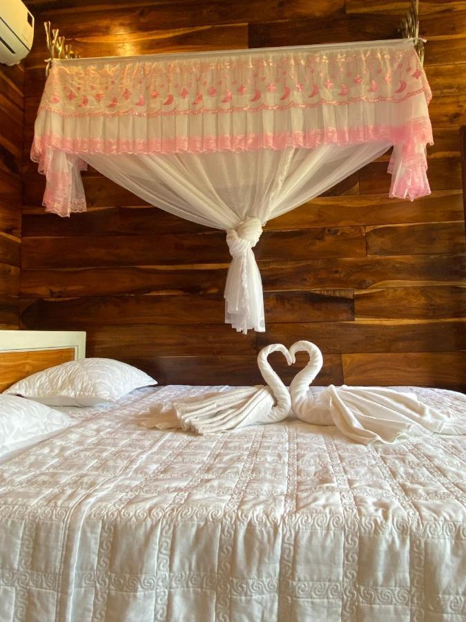 Rice Straw Green Lodge- Resort Quan Tom Екстериор снимка